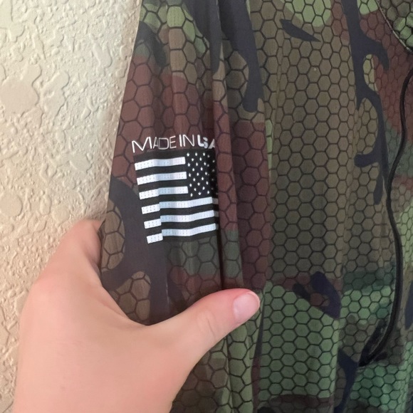 Performance Mesh Hexacamo 1/2 Zip Top - Picture 2 of 4